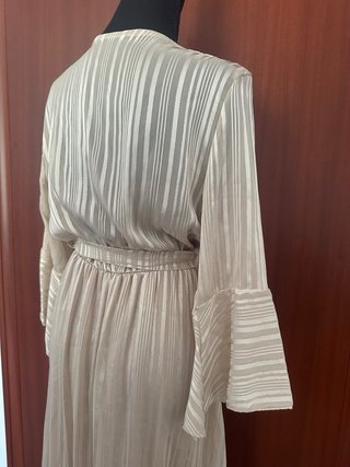 Vestido de fiesta champán