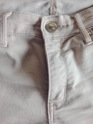 Vaqueros Skinny Stradivarius - Color Arena/Beige