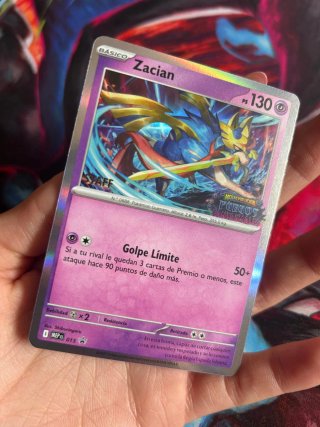 Carta Pokémon Zacian Básico PS 130 STAFF