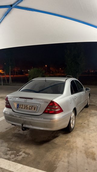 Mercedes-Benz C270