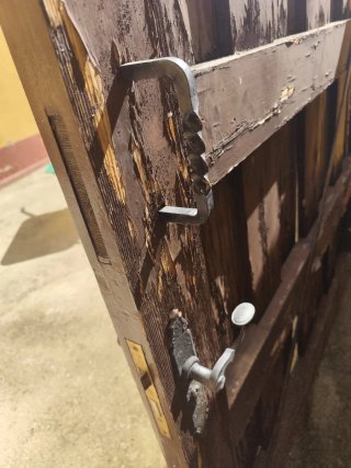 Puerta rústica de madera
