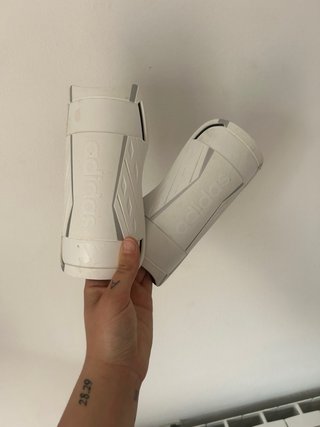 Espinilleras Adidas Fútbol Blancas