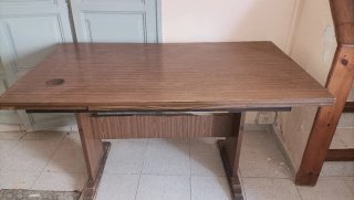 Mesa de comedor de madera y 6 sillas madera/piel