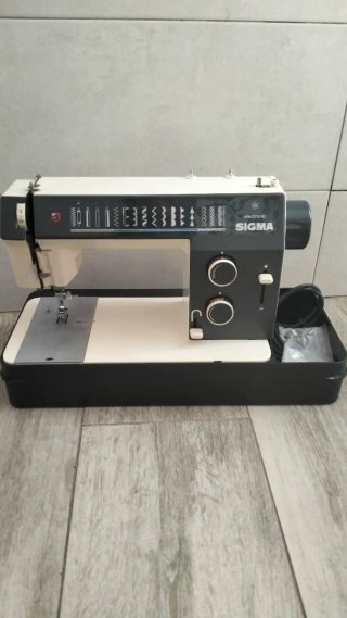 Máquina de coser Sigma 2002