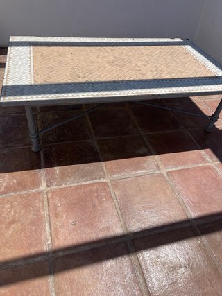 Mesa exterior estilo marroquí