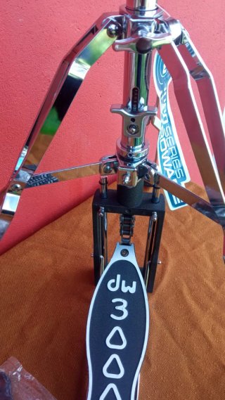 DW 3500 HiHat Stand. Soporte charles DW