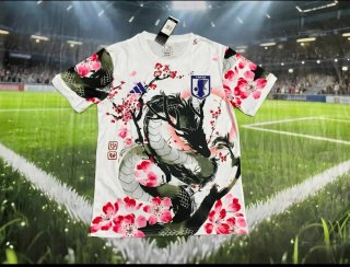 Camiseta Adidas One Piece Doflamingo Japón