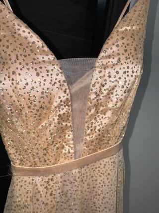 Vestido largo dorado brillante