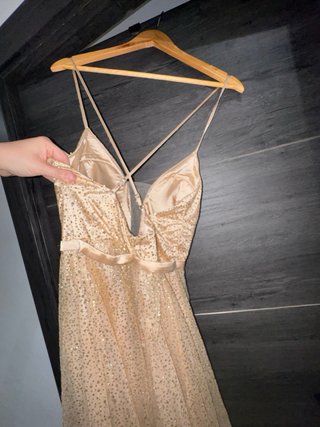 Vestido largo dorado brillante