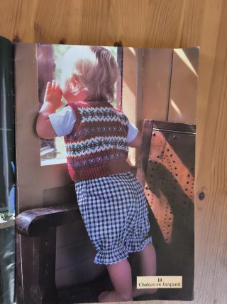 Revista muestras y motivos especial bebé número 11
