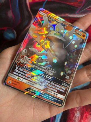 Carta Pokémon Zygarde GX PS180