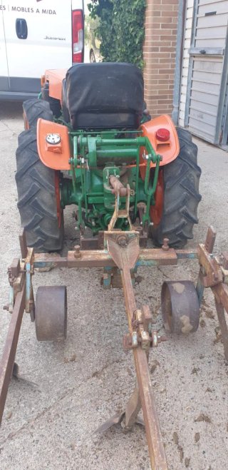 Tractor 21cv + aperos
