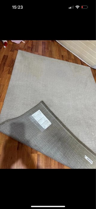 Alfombra beige 1,95m x 1,30m como nueva