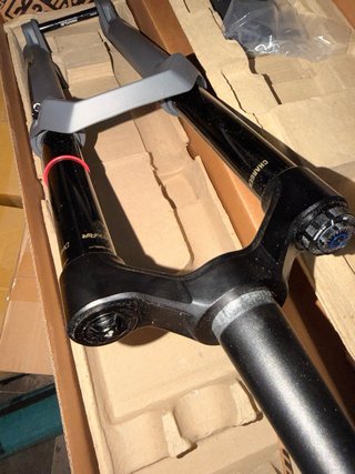 RockShox ZEB Ultimate 38mm 180mm Horquilla Nueva