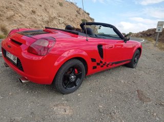 Toyota MR2 2000