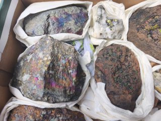 minerales con pirita y cuarzo