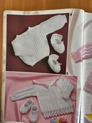 Revista muestras y motivos especial bebé número 6