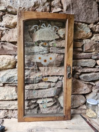 Ventana antigua decorada