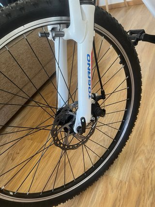 Bicicleta MTB Togano Blanca y Roja