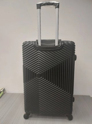 SE VENDE MALETA GRANDE NUEVA