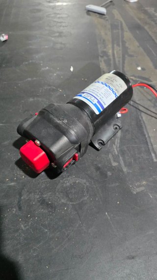 Bomba de agua 24V TMC