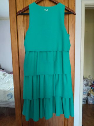 Vestido verde com folhos T.M
