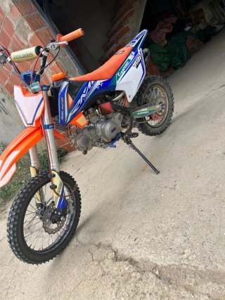 Moto Motocross Naranja y Azul Pitbike 140cc