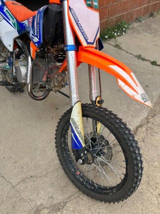 Moto Motocross Naranja y Azul Pitbike 140cc