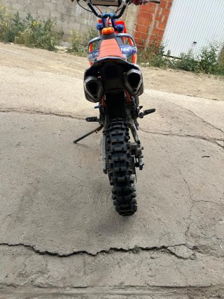 Moto Motocross Naranja y Azul Pitbike 140cc