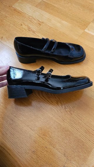 Zapatos Mary Jane Negros Charol