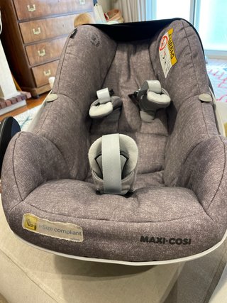 Maxi-Cosi Pebble Pro i-Size Nomadgrey 2