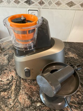 Licuadora Moulinex Infiny Juice Plata