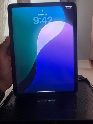 iPad Air 5ª Gen 10.9 Space Gray + Pack regalo
