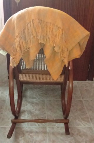 Mecedora Tonet Antigua Rejilla Madera