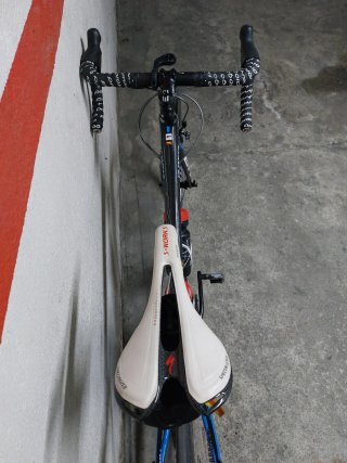 Bicicleta BH de carretera S