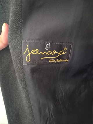 Traje completo gris chaqueta chaleco pantalón