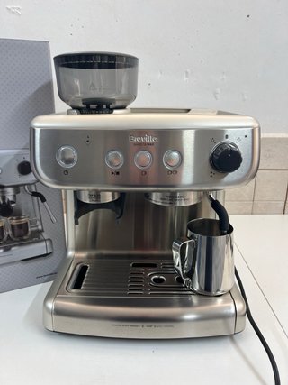 Cafetera Breville Barista Max
