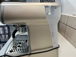 Cafetera Breville Barista Max
