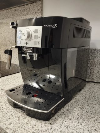 Macchina da caffè Delonghi Magnifica S