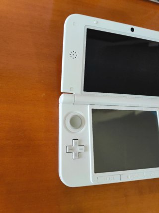 Nintendo 3DS XL Bianca Mario Kart 7 Bundle (CIB)