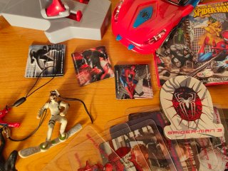 Lotto Giocattoli e Carte Supereroi Marvel e DC
