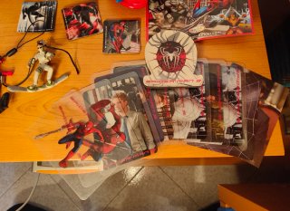 Lotto Giocattoli e Carte Supereroi Marvel e DC