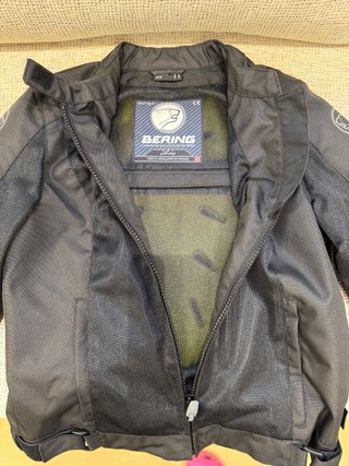 Cazadora Bering moto mujer Talla XS. Entretiempo.