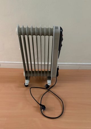 Radiador Techwood portátil con ruedas