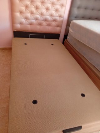 Base de cama tapizada