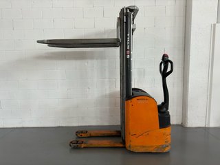 Apilador STILL EGV 14 - 1400 kg Mástil triplex