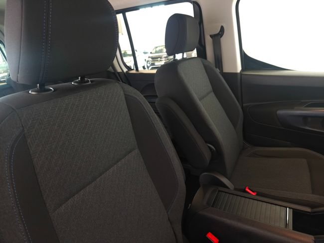 Peugeot Rifter 2022, foto 28