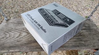 Radio despertador con teléfono integrado de los 80