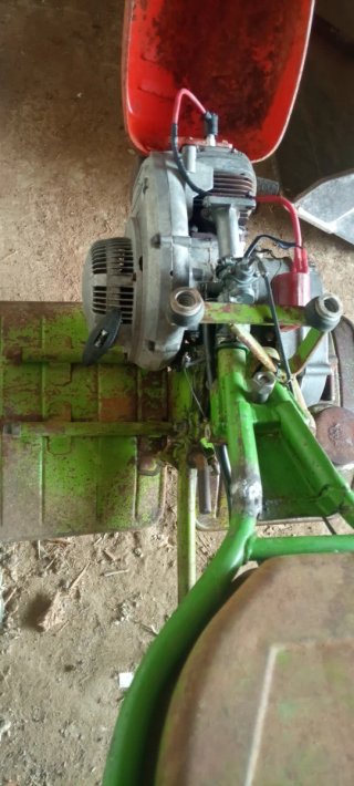 Motoazada ágria 3000