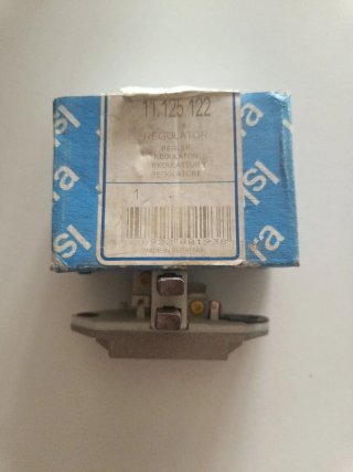 Regulador alternador para John Deere Iskra AER1528